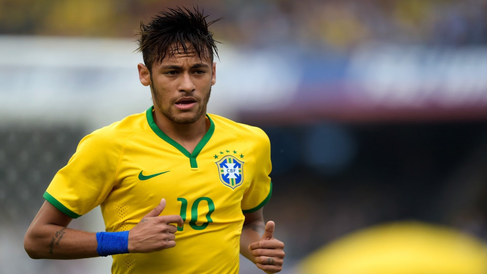 “高新区全民健身馆壁球赛：一个回合的变化，决定冠军命运！”